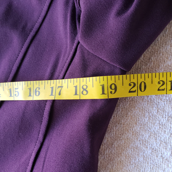 Levine Classics 10 Maroon Fitted Career Blazer - Picture 7 of 7